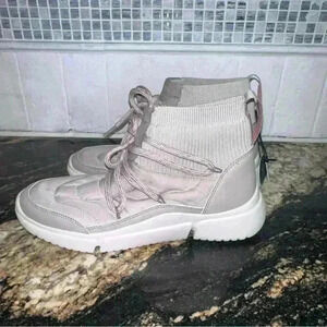 NWT! Rockport Women's R-Evolution With Bungee Bootie Ankle Boot / Size 7.5!
